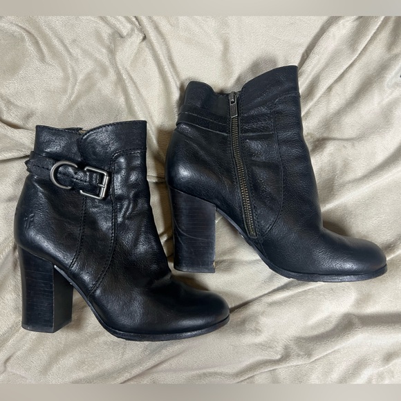 Frye Shoes - Frye Black Leather Buckle Ankle Booties – Size 6.5